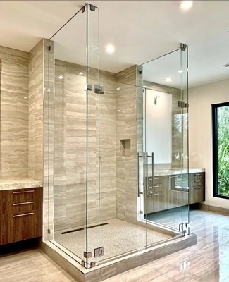Bathroom with 8mm Glass Thickness Shower Room and All-in-One Design