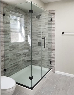 Bathroom with 8mm Glass Thickness Shower Room and All-in-One Design