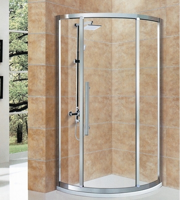Isolated Cabin Shower Room Accessories with Round Tray Shape and Sliding Open Style